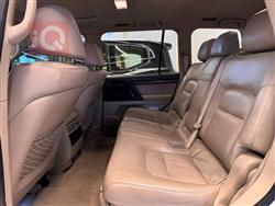 تۆیۆتا لاند کروزەر